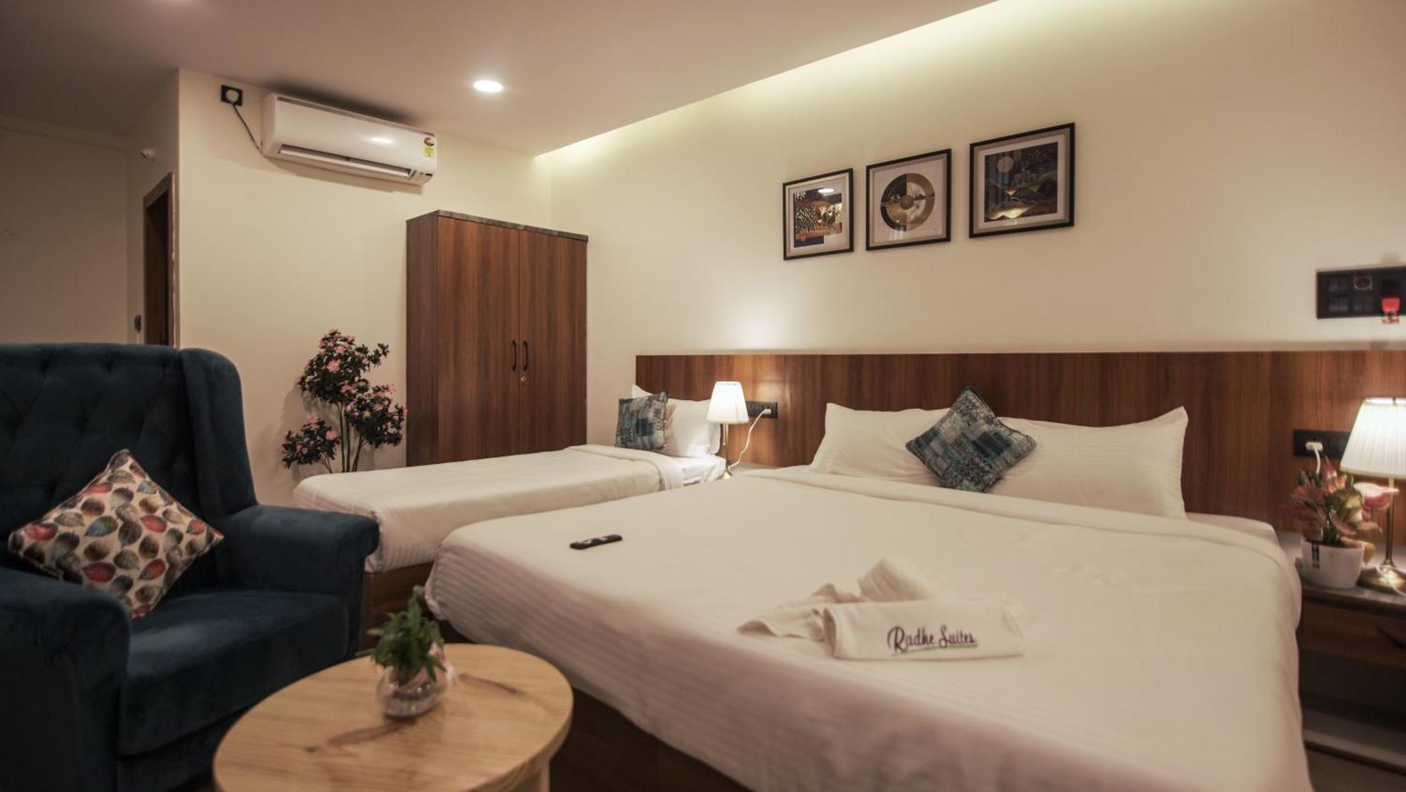 Radhe Suites Hyderabad Eksteriør billede