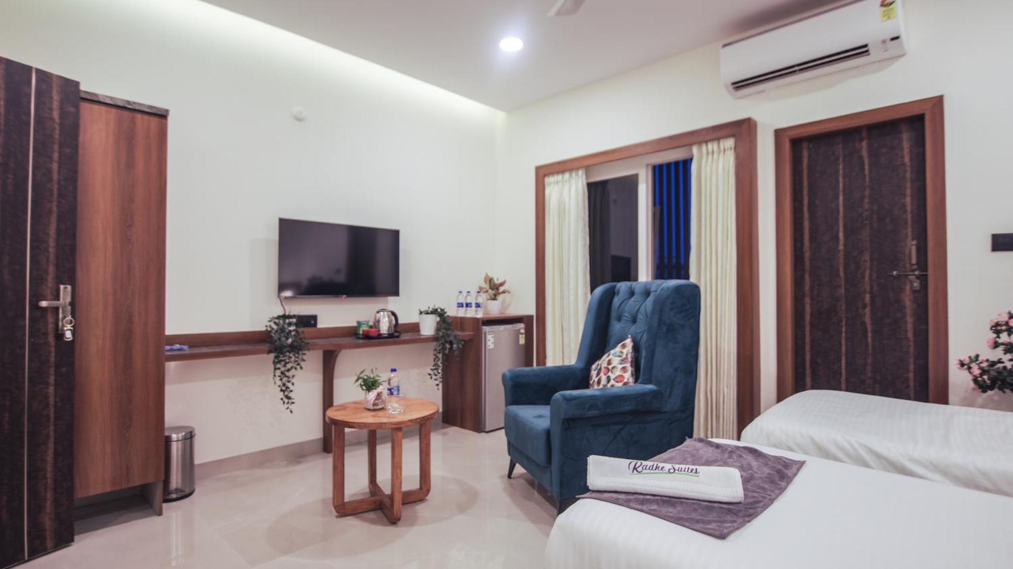 Radhe Suites Hyderabad Eksteriør billede