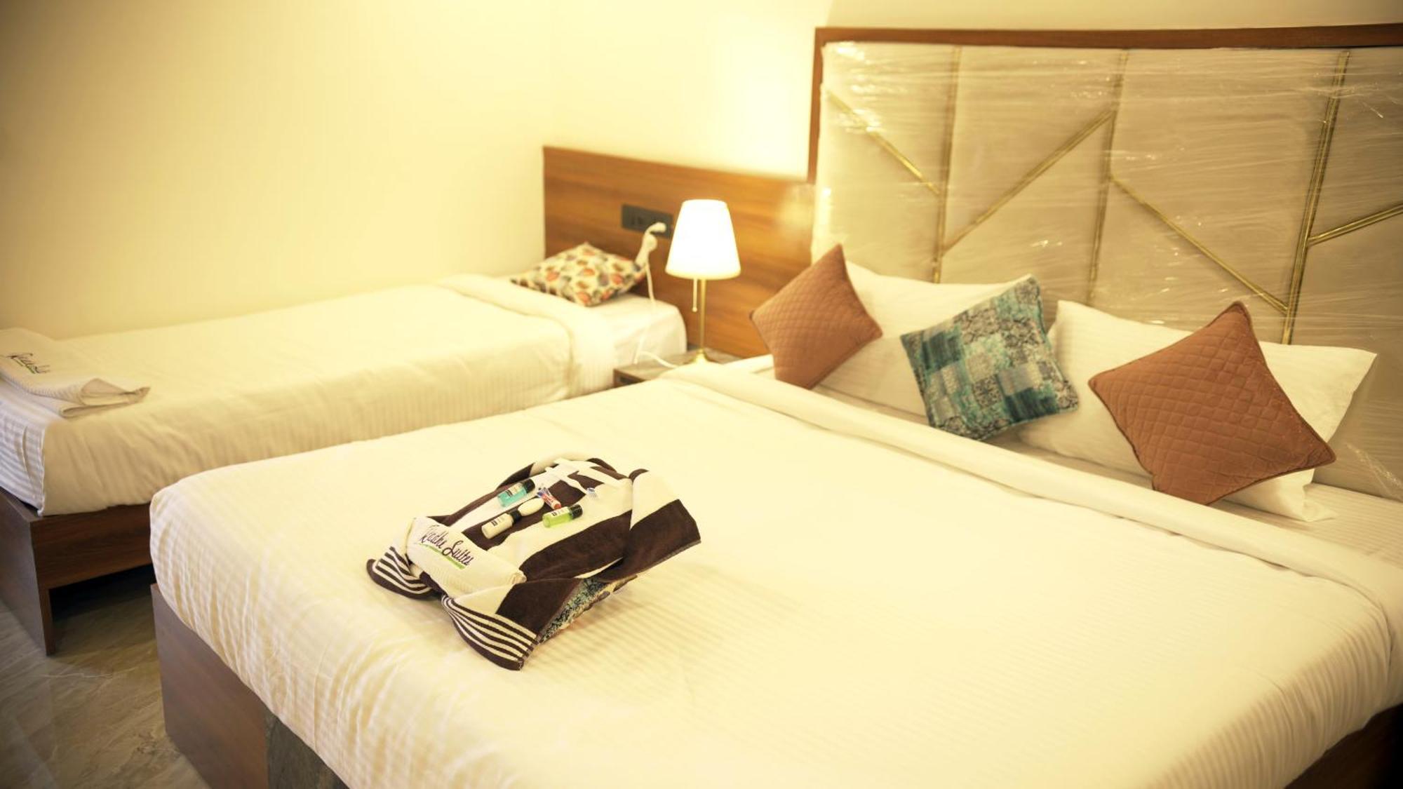 Radhe Suites Hyderabad Eksteriør billede